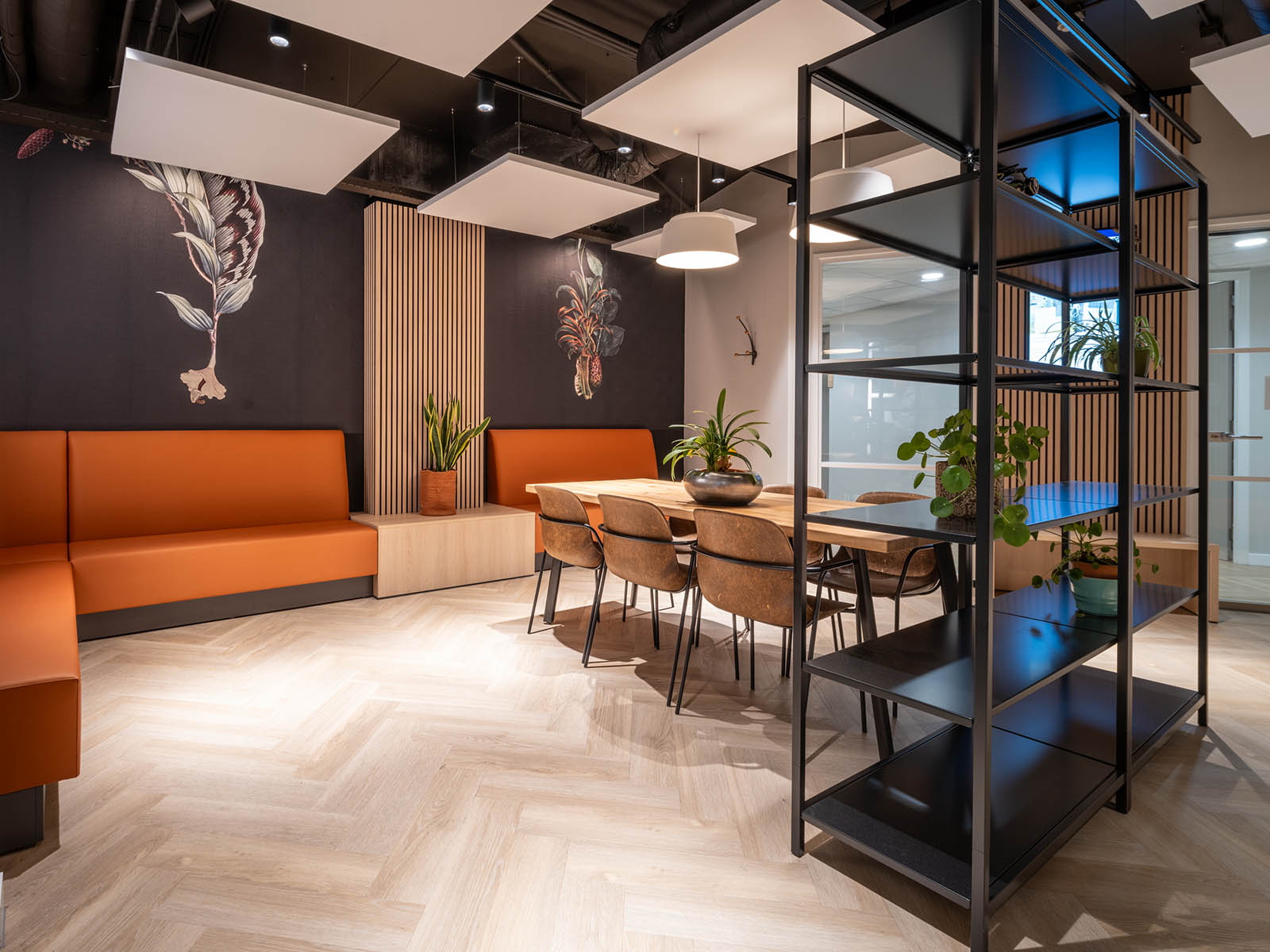 Wachtkamer huisartsen Leussen