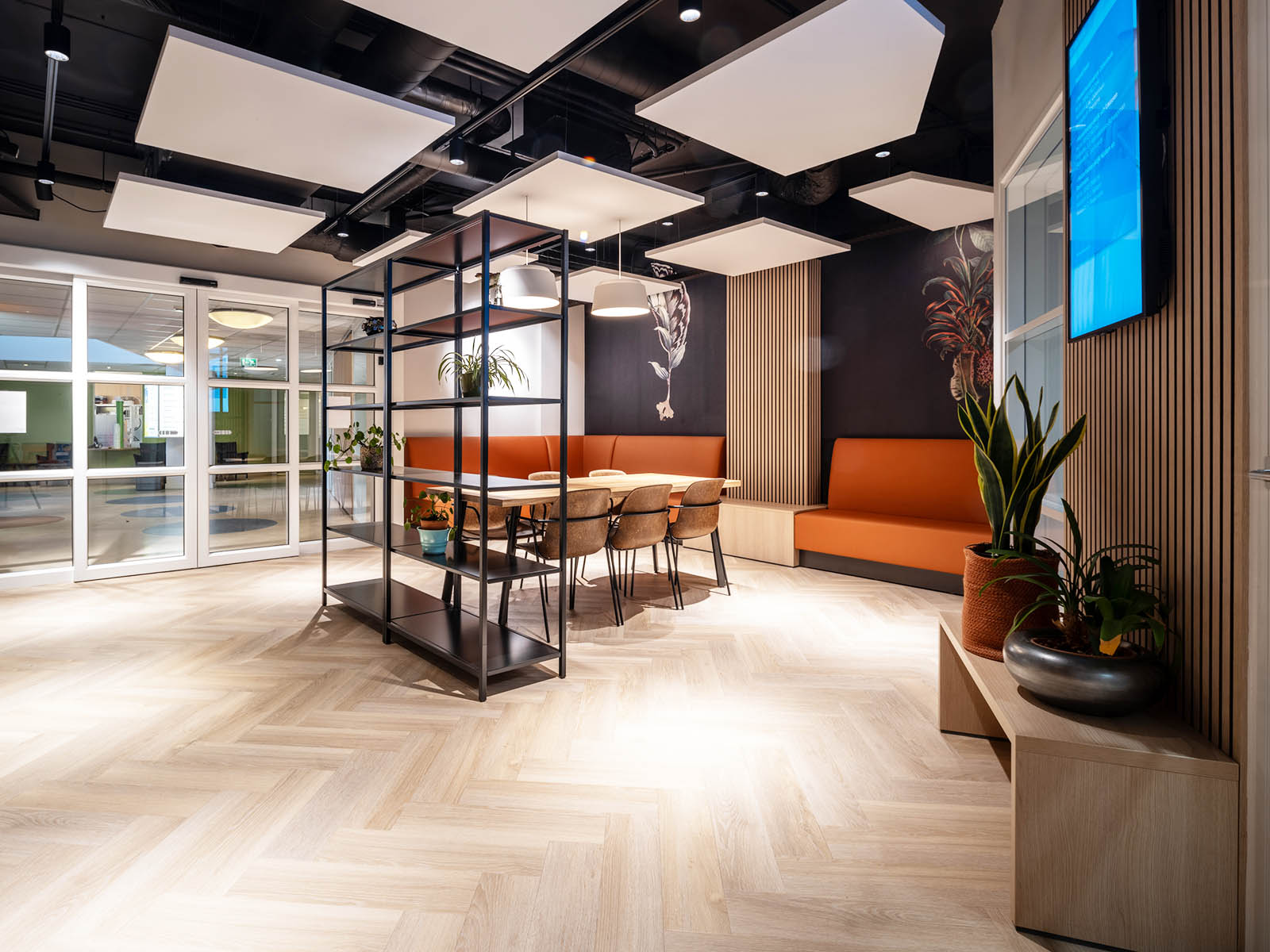 Wachtkamer huisartsen Leussen